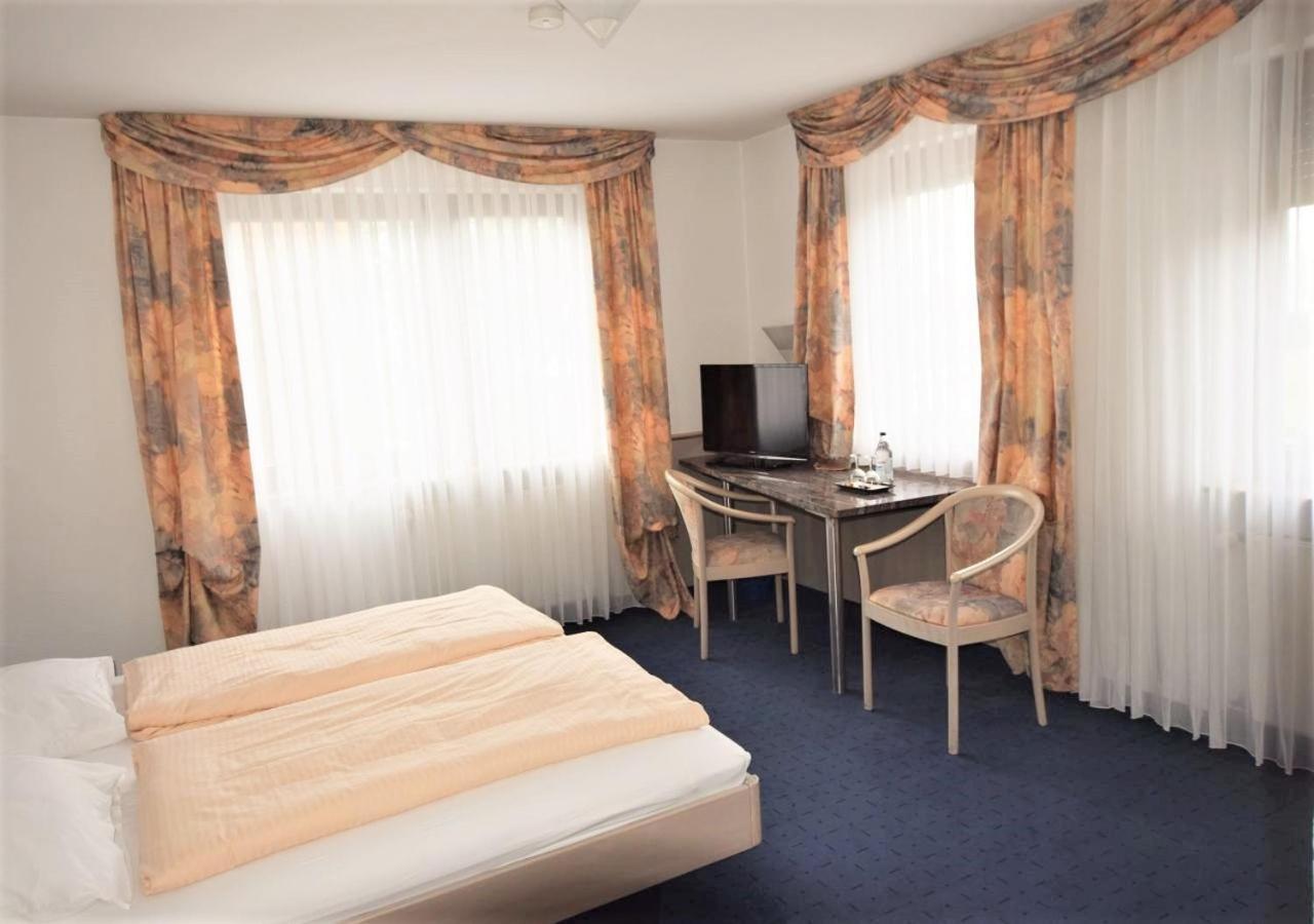 Hotel Alena - Kontaktlos Check-In Filderstadt Esterno foto
