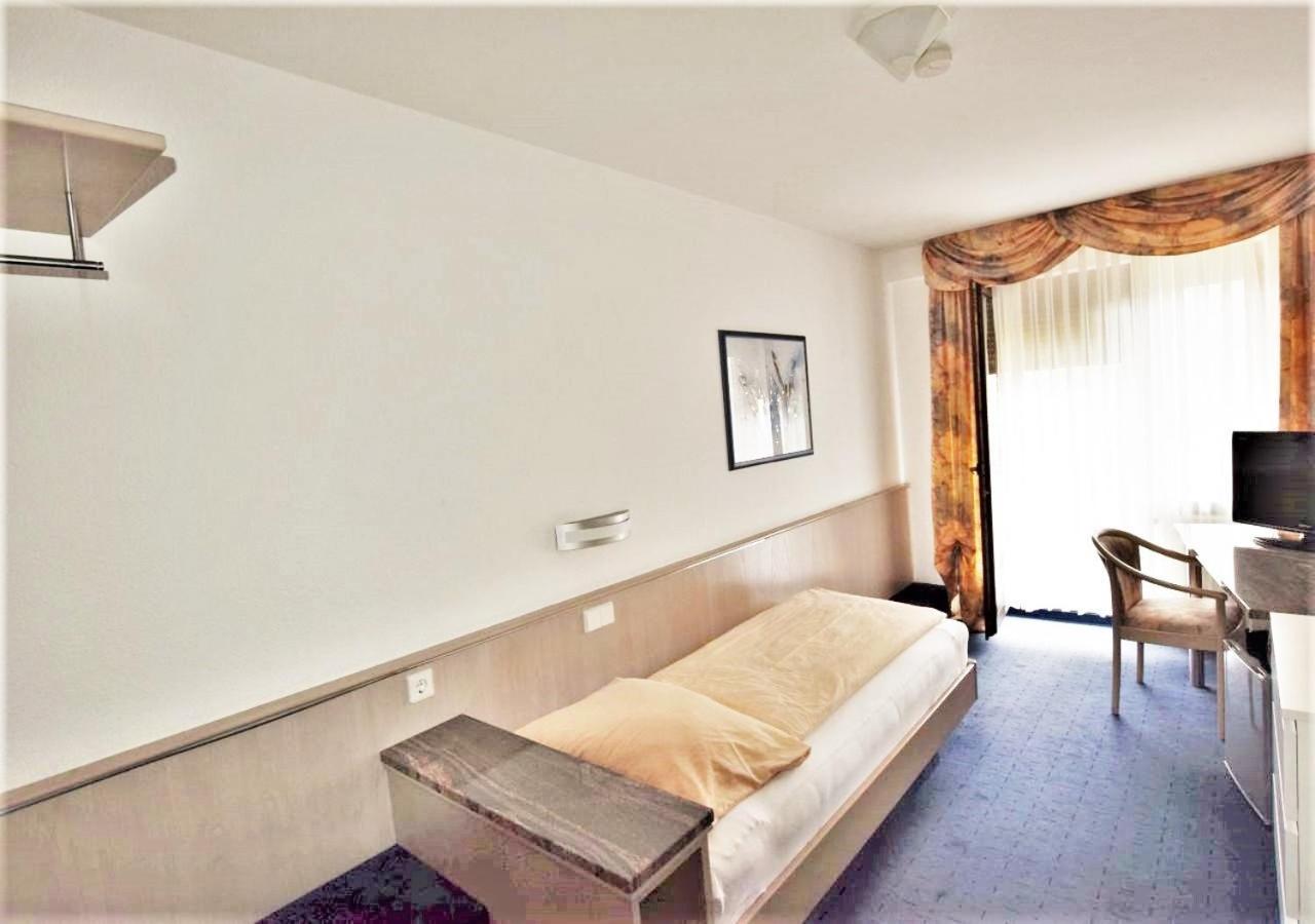 Hotel Alena - Kontaktlos Check-In Filderstadt Esterno foto